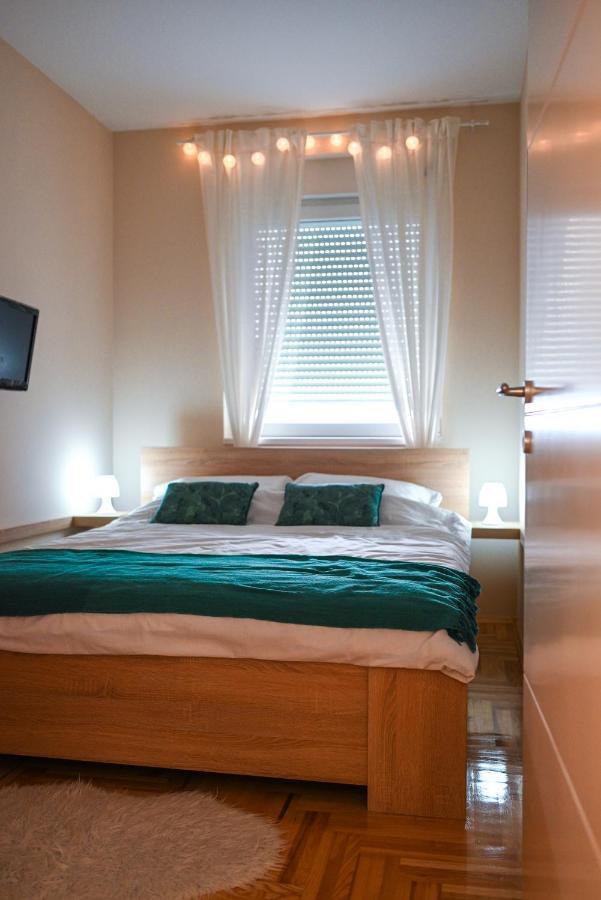 Lena Apartman Subotica Exterior foto
